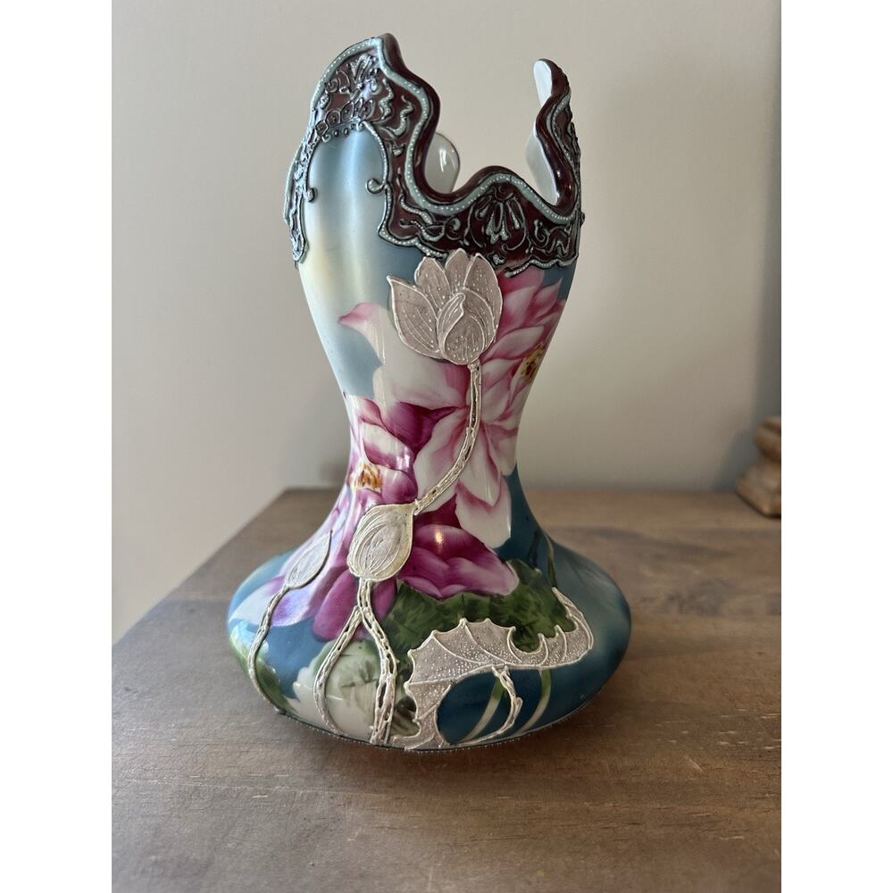 Antique Nippon Raised Moriage Floral Porcelain Vase 6-8”T